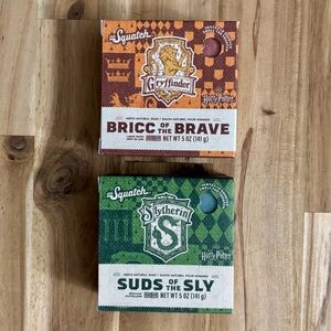Harry Potter Dr. Squatch Gryffindor and Slytherin Soap Set 2X